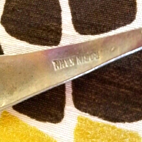 Robin Kahn Vintage Shard Pewter Earrings - Picture 3 of 10